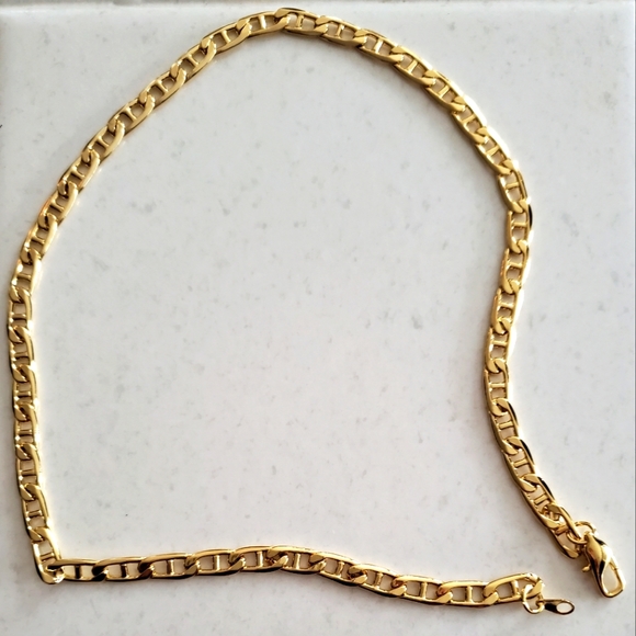 New! Cuban Link Chain Necklace 18" - Picture 2 of 2